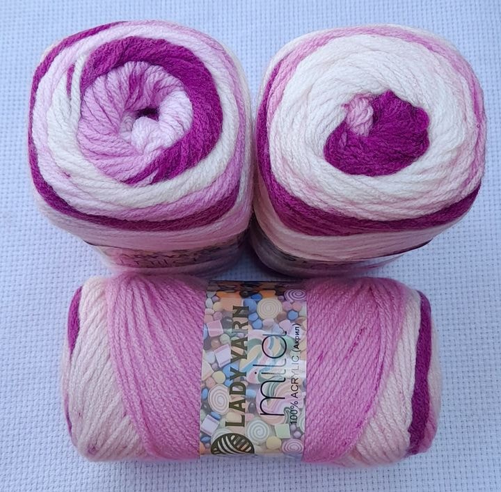 LadyYarn Mila 01